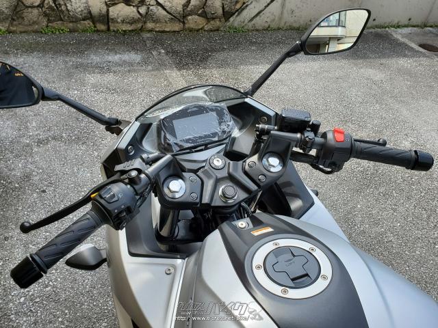 スズキ ジクサーSF250