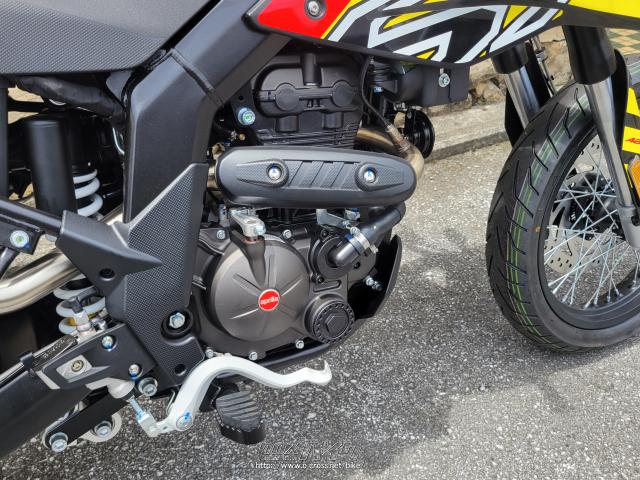 アプリリア SX125・2023(R5)初度登録(届出)年・イエロー/レッド・125cc・モトフリークウイリー 那覇店・保証付・24ヶ月 | 沖縄の バイク情報 - クロスバイク