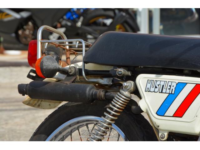 当店はスズキ現行車を中心に各メーカー新車、中古車を常時30台ラインナップ。 スズキ TS50