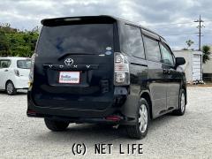 トヨタ ヴォクシー