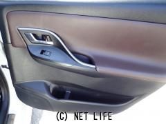 トヨタ マークXジオ