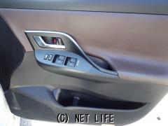 トヨタ マークXジオ