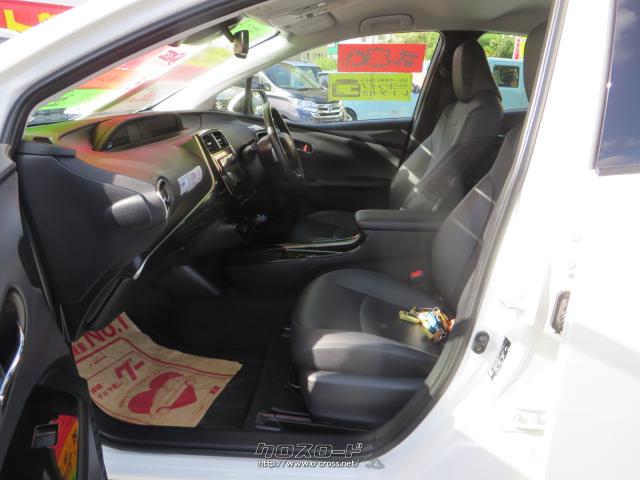 助手席より、全席ブラックレザーシート&シートエアコン&ヒーター! トヨタ プリウス