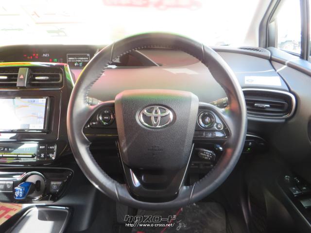 本革ステアリング・オーディオスイッチ、オートクルーズ機能付き トヨタ プリウス