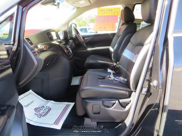 助手席シートより、全席ブラックレザーシート、助手席のみオットマン(足を伸ばせます) 日産 エルグランド