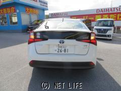 トヨタ プリウス