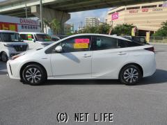 トヨタ プリウス