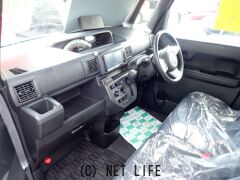 トヨタ ピクシスメガ