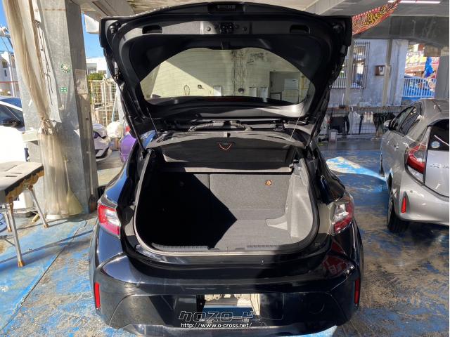 トヨタ カローラスポーツ HYBRID G“X”・2019(R1)年式・ブラック