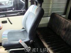 ダイハツ ミラウォークスルーバン