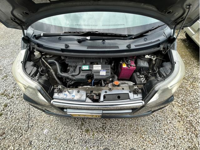 ダイハツ ムーヴ カスタム X・2013(H25)年式・ガンメタ・660cc・Garage