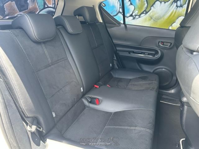 セカンドシートは大人でもゆったり座れます。 トヨタ アクア