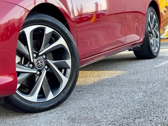 225/55R16最小回転半径5.2m トヨタ オーリス