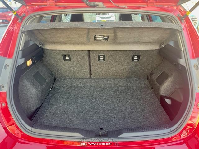 日常的な買い物なら十分な広さのラゲッジスペースです トヨタ オーリス