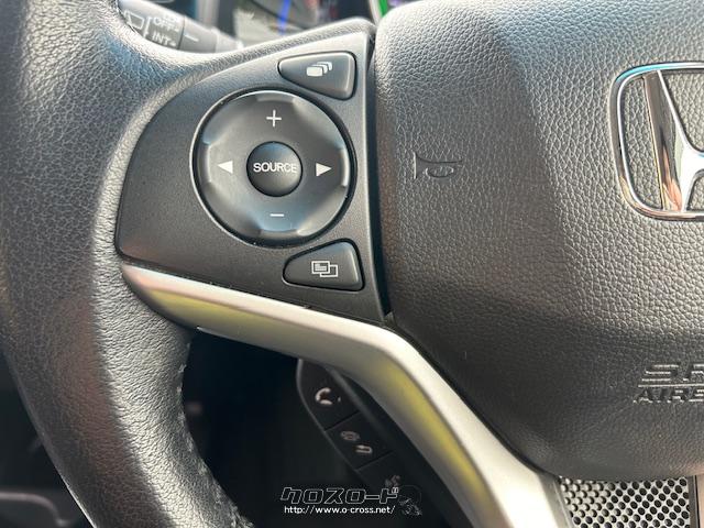 手元で楽々オーディオ操作!ステアリングスイッチ ホンダ フィットハイブリッド