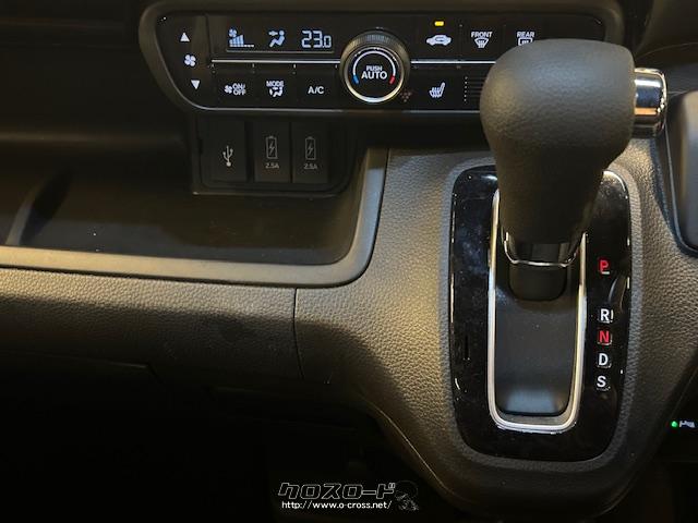 シフトノブ/USBポート ホンダ N-BOX