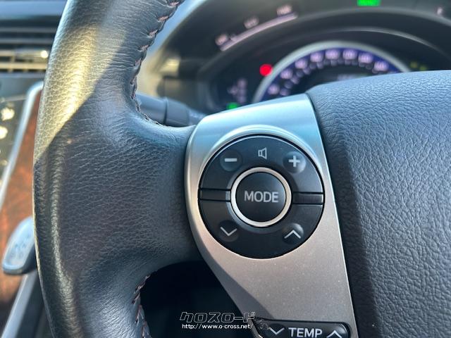 ハンドルを握ったままオーディオ操作もできます。 トヨタ SAI