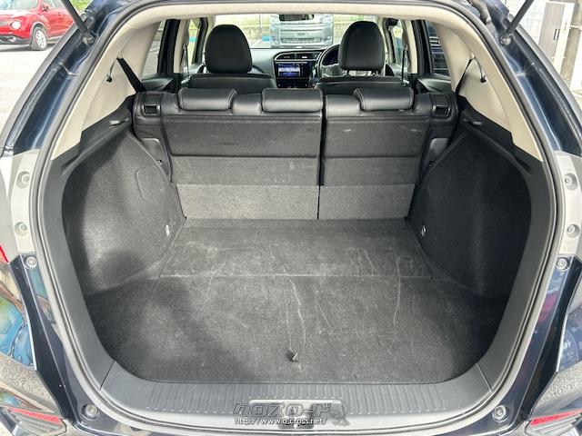 大きい荷物も楽々収納できます。 ホンダ シャトル