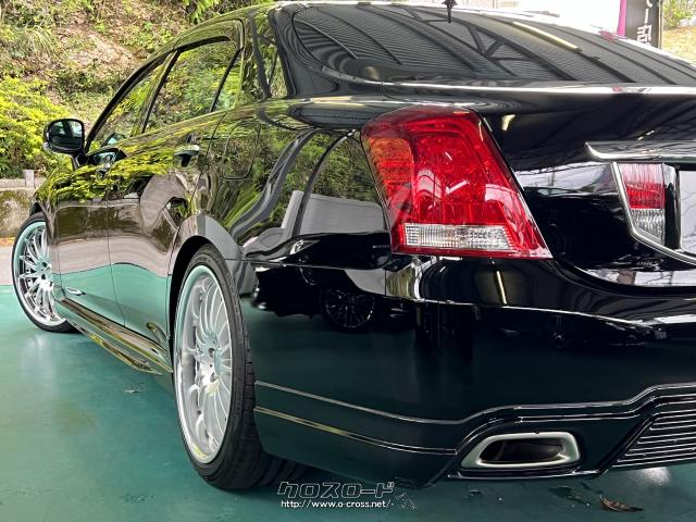 トヨタ クラウンマジェスタ AタイプLパッケージ・トヨタ純正WALD