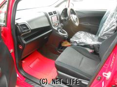 スバル トレジア