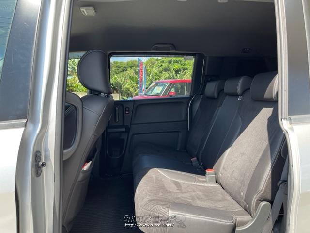 人気装備の両側パワースライドドアが装備されておりますので、乗り降り楽々です。 ホンダ フリードスパイクハイブリッド