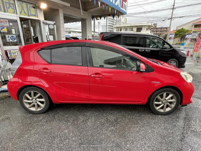 コンパクトクラスのハイブリッドカー「アクア(AQUA)」 トヨタ アクア