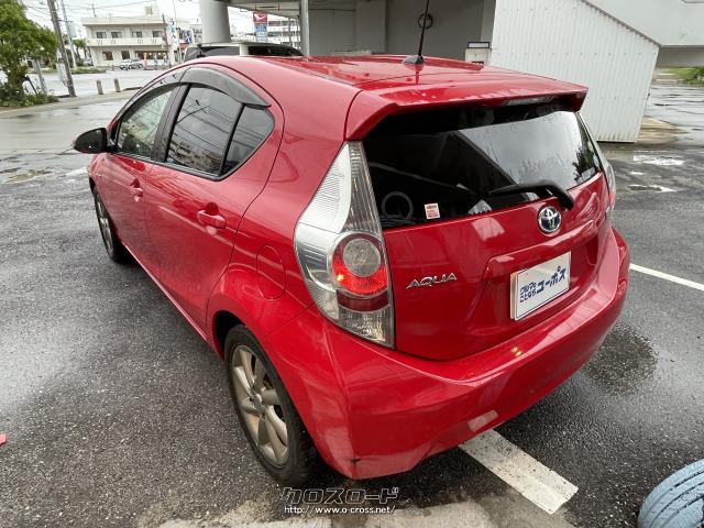 アクアの親しみやすさはそのままに、よりシャープな表情のフロントデザインとなりました。 トヨタ アクア