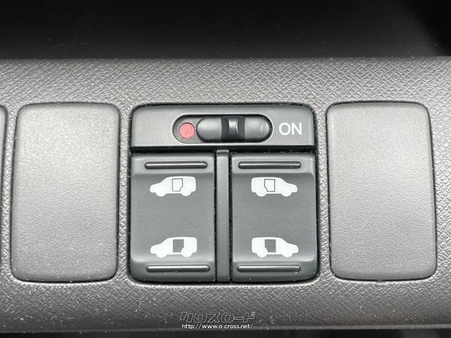 スライドドアもボタン一つで楽々操作できます! ホンダ ステップワゴン
