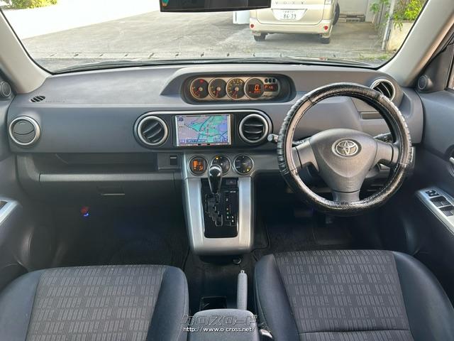 インテリアでは、スポーツタイプのシートを全車に採用したほか、アームレスト付コンソールボックスを1.5G/1.8S/1.8Sエアロツアラーに装備。 トヨタ カローラルミオン