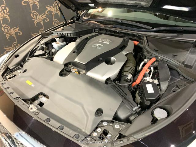 最高出力306ps(225kW)/6800rpm最大トルク35.7kg・m(350N・m)/5000rpm種類V型6気筒DOHC+モーター 日産 スカイライン