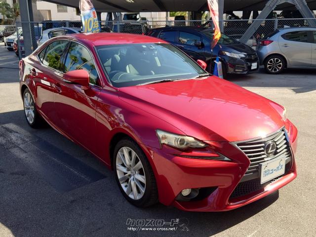 リアサスペンションや8速スピードダイレクトシフトを採用し、ドライバーの意のままに操ることが出来る優れた操縦性・走行安定性を実現 レクサス IS