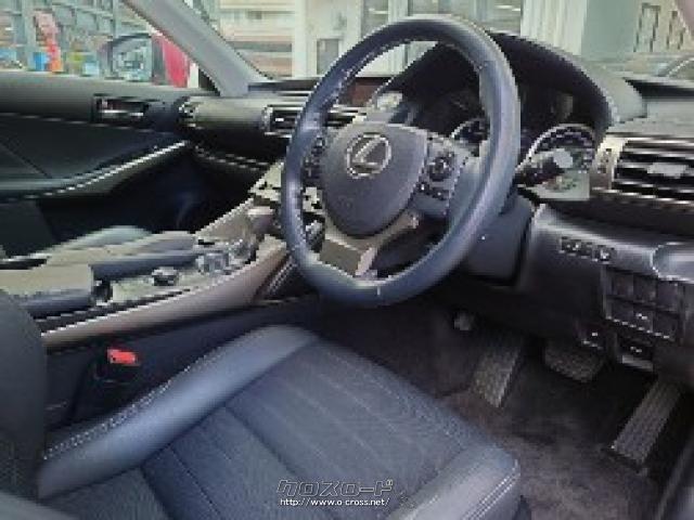 パワーシートなので運転しやすいポジションを楽々で探せます レクサス IS
