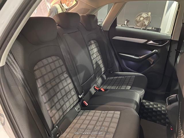 後席シートも比較的広く乗りやすくなっています。 アウディ Q3