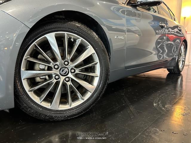 純正18インチアルミホイール タイヤサイズ(前):225/55RF17 タイヤサイズ(後):225/55RF17 日産 スカイライン