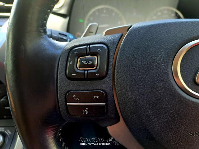 ハンドル右でオーディオ操作が可能 レクサス NX