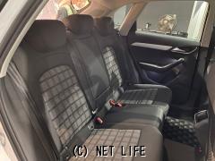 アウディ Q3