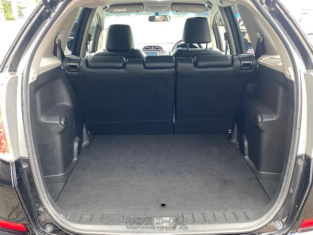 トランクルームは大きな荷物も積載可能で大変使い勝手が良いです。 ホンダ フィットシャトルハイブリッド