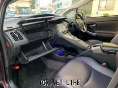 トヨタ プリウス