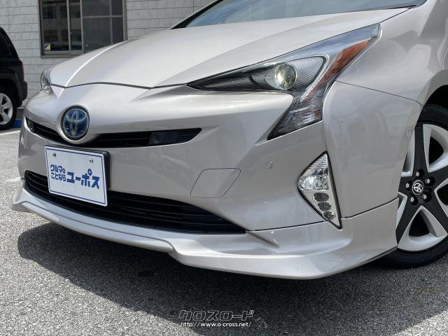 フロントスポーラーが印象的なFフェイス。より低いスタイルでカッコよさ倍増!! トヨタ プリウス