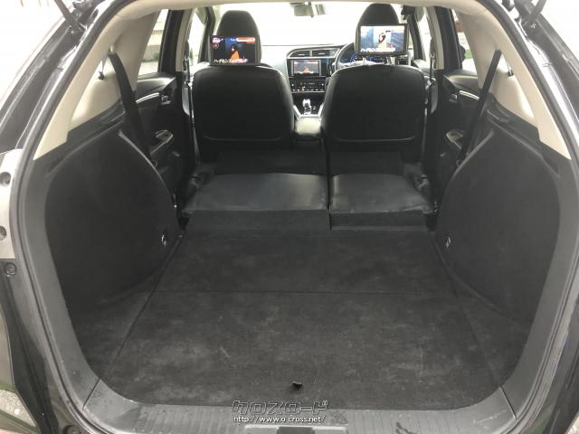 容量はもちろん、大きな開口部やフラットな床面、荷物に応じて使い分けられる便利で豊富な収納スペースなど、快適な使い勝手も実現。 ホンダ シャトル