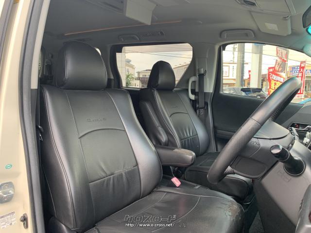 開口も広く乗り降りのストレス一切なし。全席レザーシートカバー トヨタ アルファード