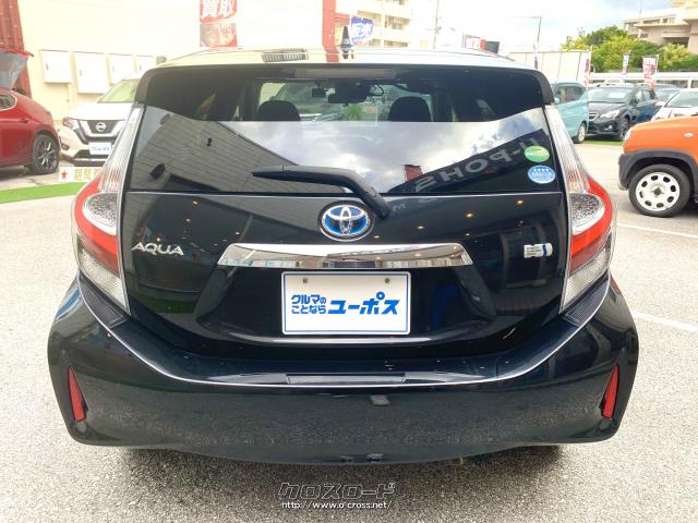 コンビネーションランプ内のデザインを変更するとともに、リヤリフレクターをバンパー下部に新たに配置し、より安定感あるスタイルとした。 トヨタ アクア