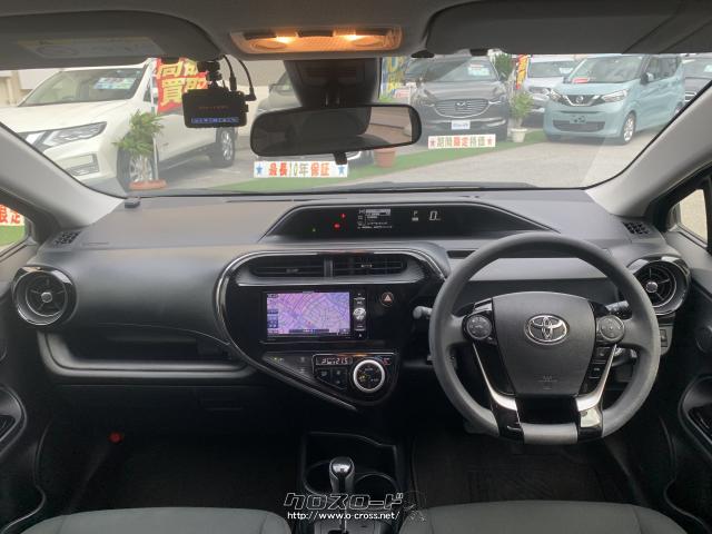 「S」をベースにブラックを基調とした内装の特別仕様車「Sスタイルブラック」 トヨタ アクア