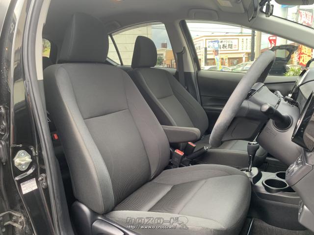 運転席にはシートリフターが付いています。 トヨタ アクア