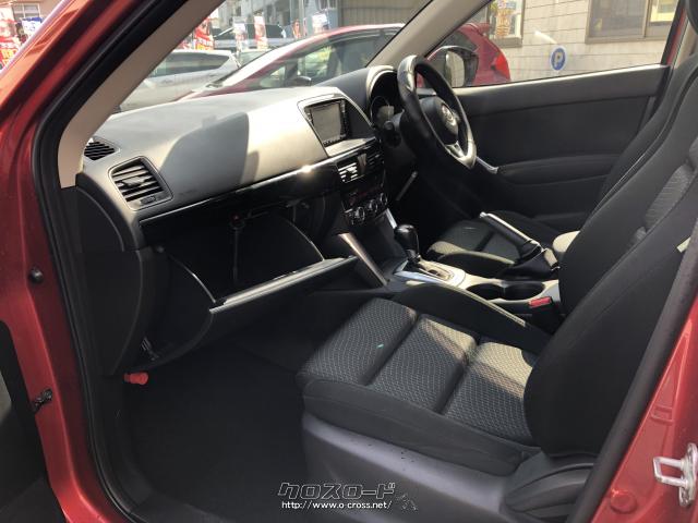 助手席側グローブボックス。 マツダ CX-5