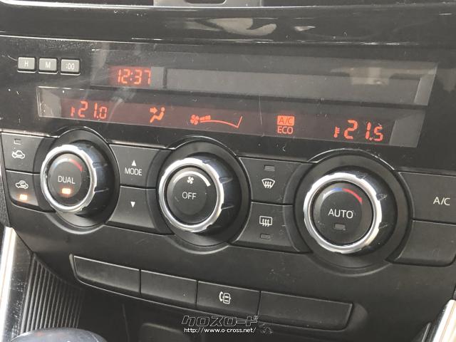 エアコンの操作パネル。 マツダ CX-5