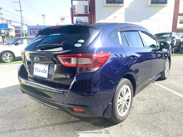 後ろからの見た目もクールで、落ち着きもありながら遊び心も忘れない大人な雰囲気に。 スバル インプレッサスポーツ