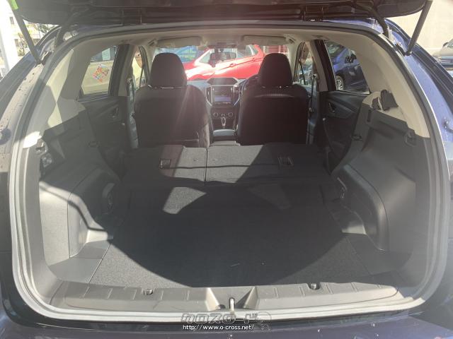 後席を倒す事で大きな荷物を積み込むことができます。 スバル インプレッサスポーツ