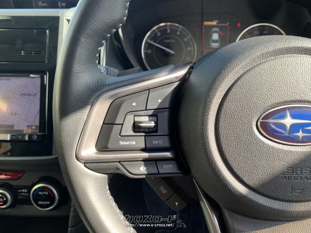 ステアリング左側にはオーディオ操作スイッチが配置されています。 スバル インプレッサスポーツ