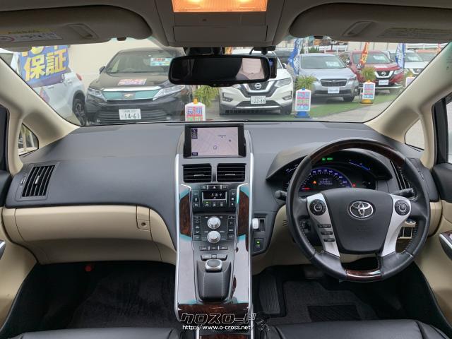 スポーツドライブモードを設定し、軽いアクセル操作で力強い加速を生み出し、パワーステアリング制御の切り替えとあいまって、ダイレクト感あふれる走りが可能。 トヨタ SAI